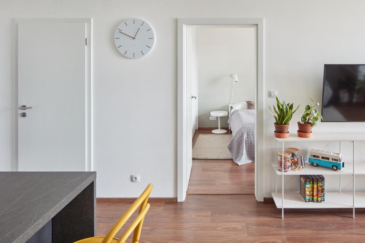 Days - Bright Interior - Free Parking - Spacious Layout Appartement Praag
